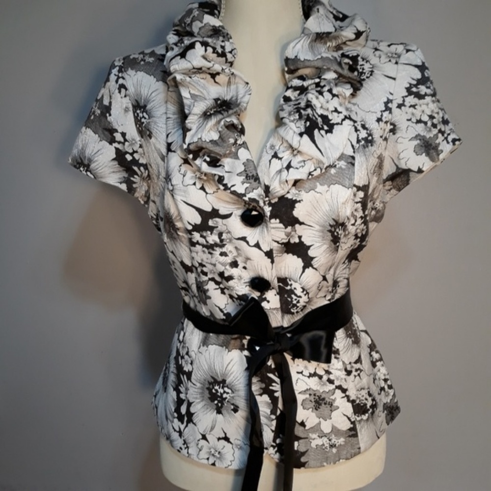VICTOR COSTA BLACK & WHITE BLOUSE-SZ 6